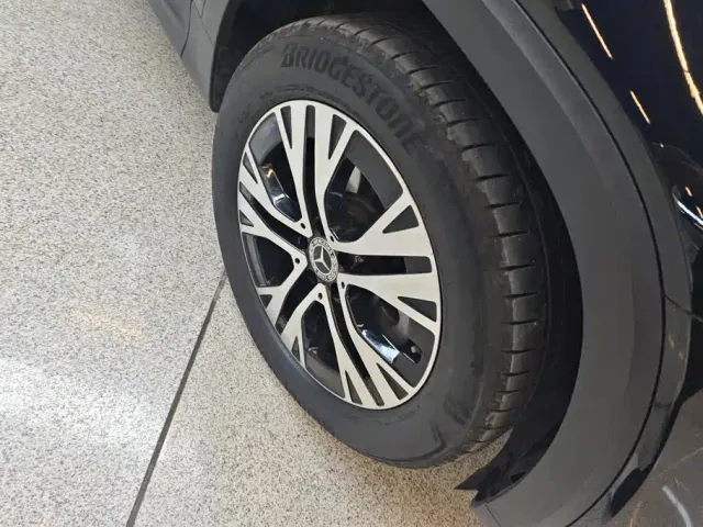 Mercedes-Benz GLB-Class — Фото автомобиля 6