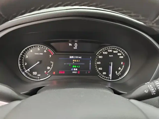 Cadillac XT4 — Фото автомобиля 14