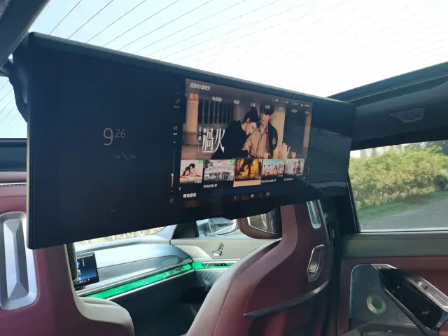 BMW i7 — Фото автомобиля 26