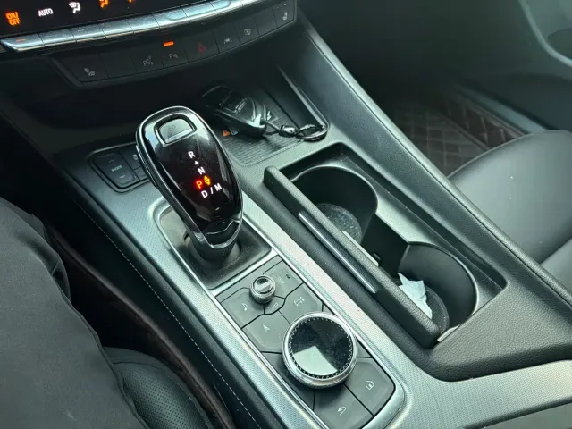 Cadillac CT5 — Фото автомобиля 9
