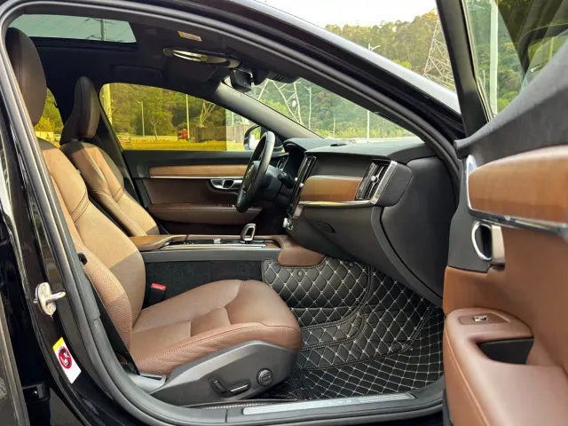 Volvo S90 — Фото автомобиля 13