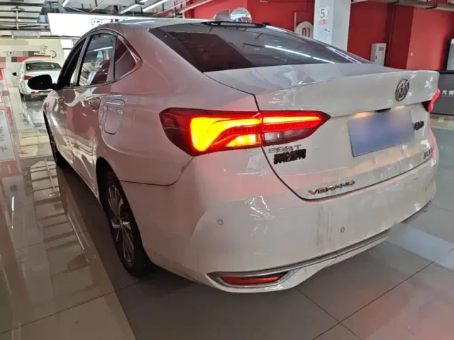 Buick Verano — Фото автомобиля 4