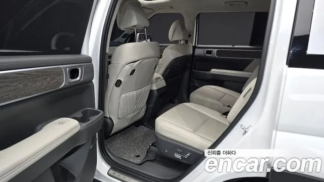 Hyundai Santa Fe MX5 — Фото автомобиля 11