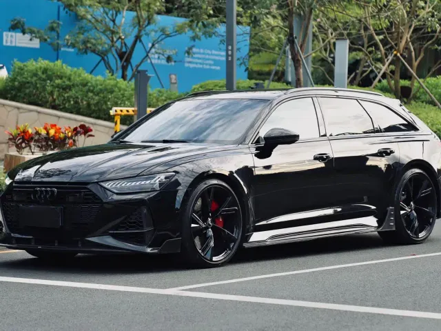 Фотография автомобиля — Audi RS 6