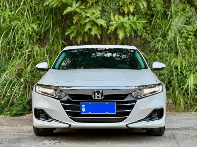 Honda Accord — Фото автомобиля 2