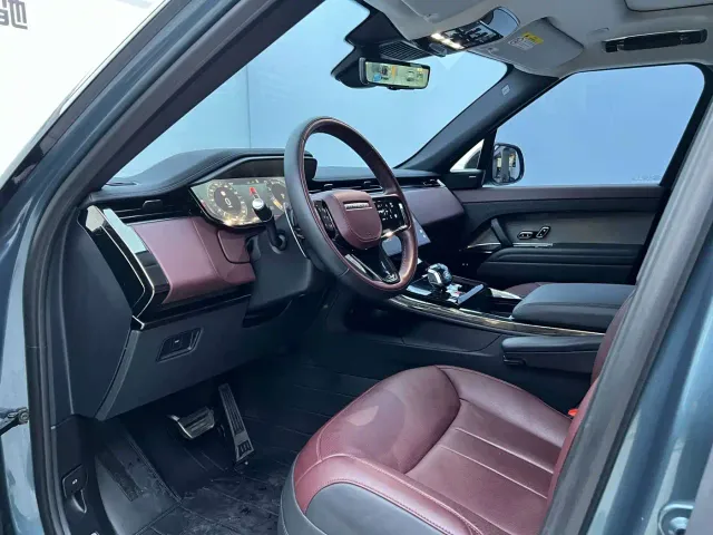 Land Rover Range Rover Sport — Фото автомобиля 8