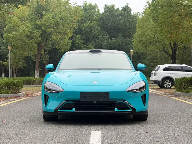 Xiaomi SU7 — Фото автомобиля 2