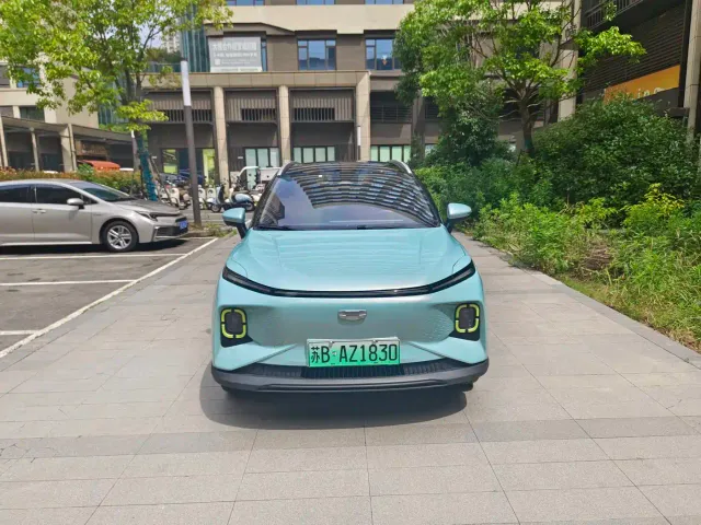 Geely Geometry E Firefly — Фото автомобиля 2