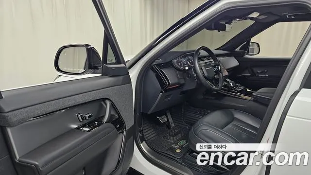 Land Rover Range Rover Sport — Фото автомобиля 10