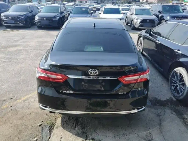Toyota Camry — Фото автомобиля 5