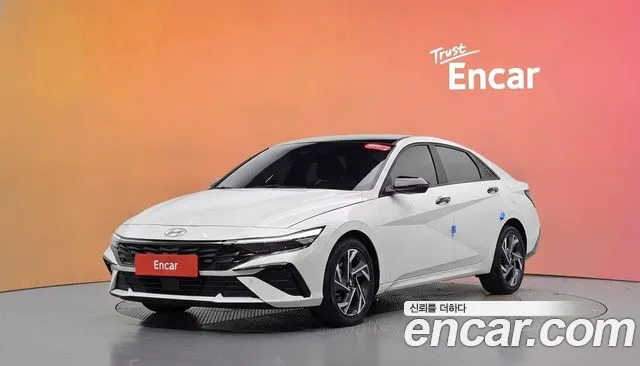 Фотография автомобиля — Hyundai Avante CN7