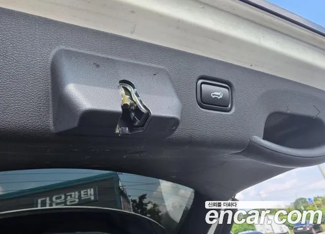 Kia Sportage Sportage 5-е поколение Бензин 1.6 турбо 2WD — Фото автомобиля 12