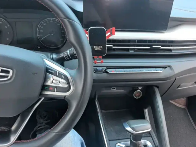 Geely Vision X3 — Фото автомобиля 9