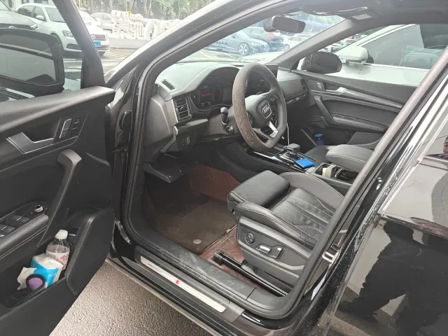 Audi Q5L — Фото автомобиля 3