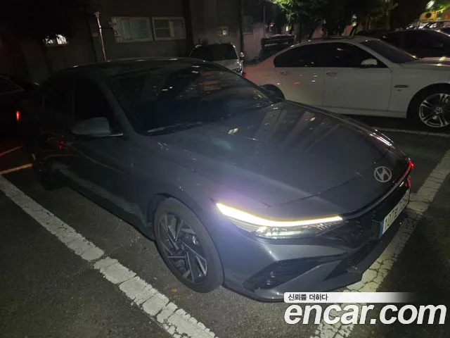 Hyundai Avante CN7 — Фото автомобиля 3