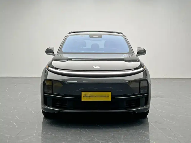 Li Auto L7 — Фото автомобиля 2