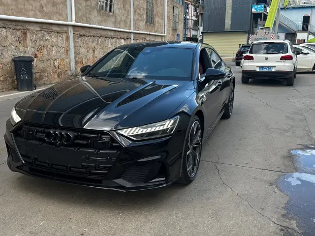Фотография автомобиля — Audi A7L
