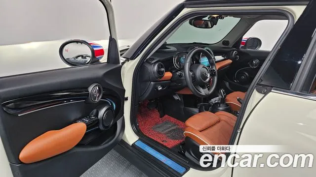 MINI Cooper — Фото автомобиля 10