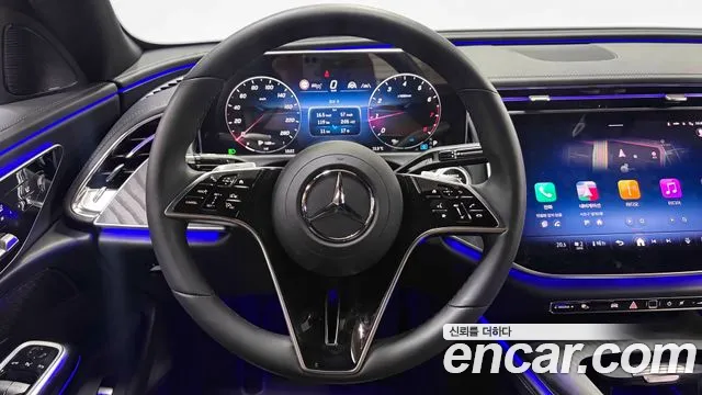 Mercedes-Benz E-Class — Фото автомобиля 11
