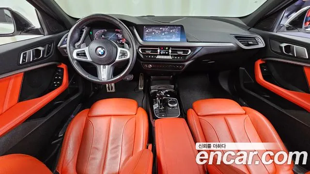 BMW 1 Series F40 — Фото автомобиля 10