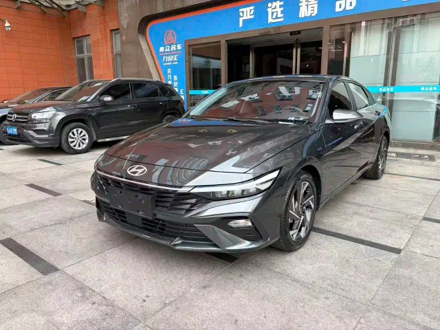Фотография автомобиля — Hyundai Elantra
