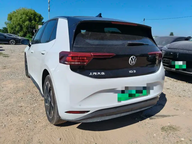 Volkswagen ID.3 — Фото автомобиля 11
