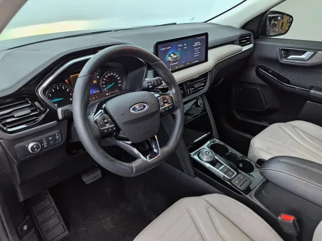 Ford Escape — Фото автомобиля 18