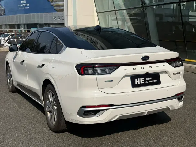 Ford Mondeo — Фото автомобиля 8