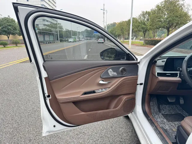 Chery Arrizo 8 — Фото автомобиля 5