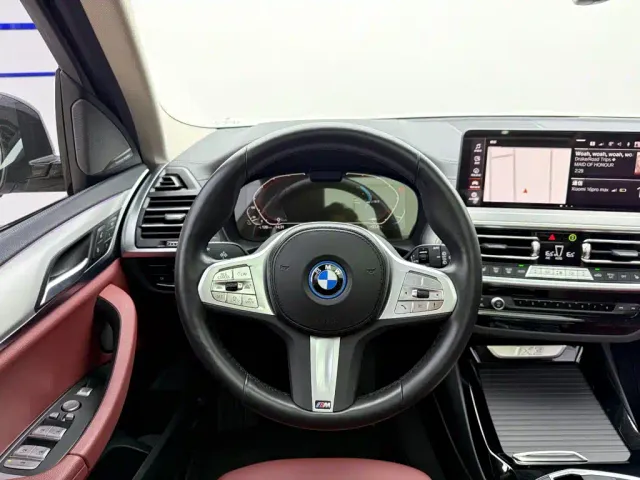 BMW iX3 — Фото автомобиля 17