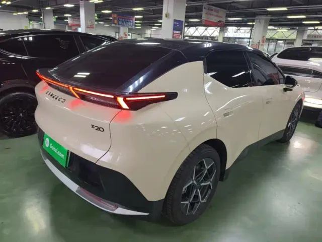 Lynk & Co Z20 — Фото автомобиля 6