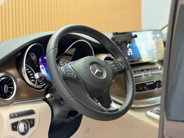 Mercedes-Benz V-Class — Фото автомобиля 9