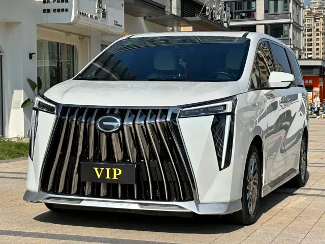 Фотография автомобиля — GAC Trumpchi M8