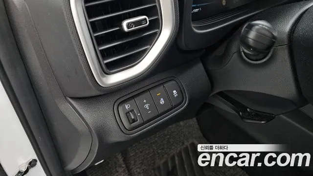 Hyundai Venue Venue 1.6 Premium — Фото автомобиля 18