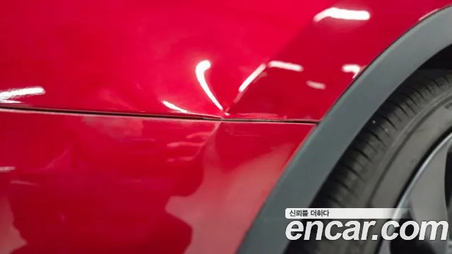 Tesla Model Y — Фото автомобиля 18