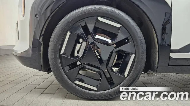 Kia EV3 — Фото автомобиля 4
