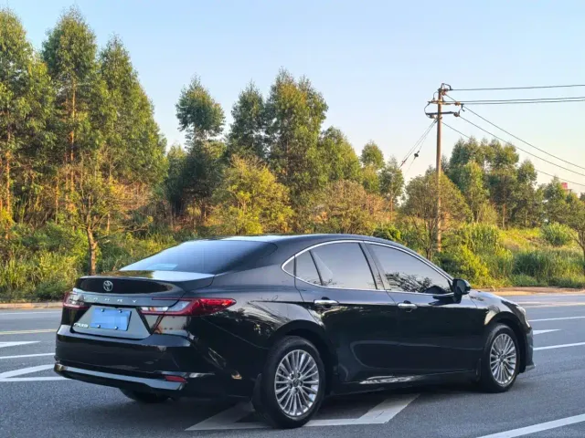 Toyota Camry — Фото автомобиля 4