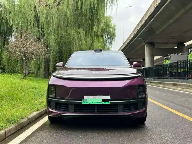 Li Auto L9 — Фото автомобиля 2