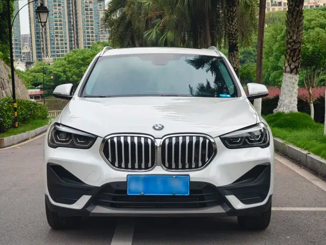 BMW X1 — Фото автомобиля 2
