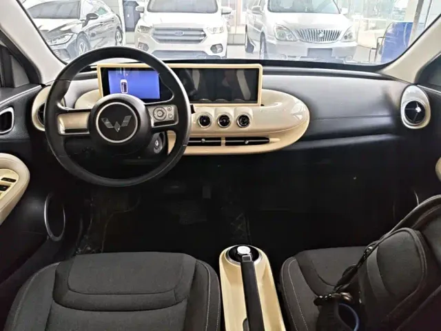 Wuling Bingo — Фото автомобиля 9