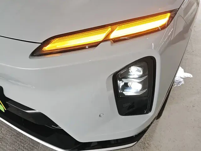 Nio EC6 — Фото автомобиля 17