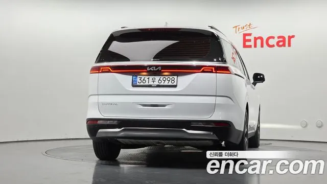 Kia Canival Carnival 4 поколение Бензин 7 мест Signature — Фото автомобиля 4