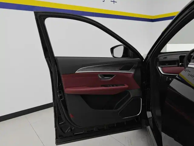 Jetour X70 Plus — Фото автомобиля 7