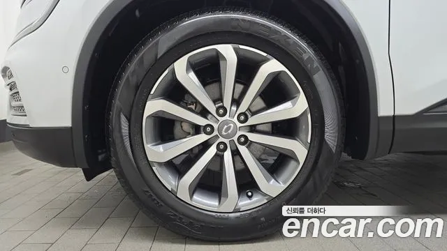Renault-KoreaSamsung QM6 Новый QM6 2.0 GDe LE Signature 2WD — Фото автомобиля 5