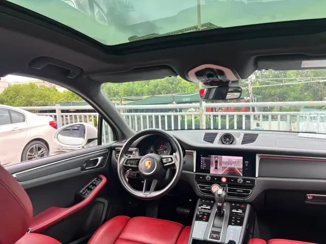 Porsche Macan — Фото автомобиля 18