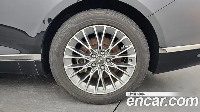 Genesis G80 Бензин 2.5 турбо 2WD — Фото автомобиля 18