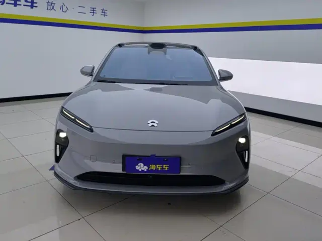 Nio ET5 Touring — Фото автомобиля 2
