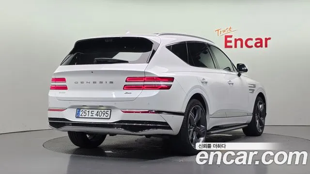 Genesis GV80 — Фото автомобиля 2