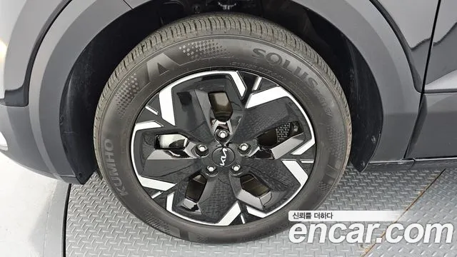 Kia Niro Niro (New) — Фото автомобиля 5