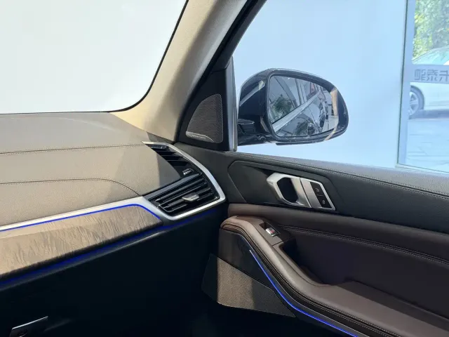 BMW X5 — Фото автомобиля 14